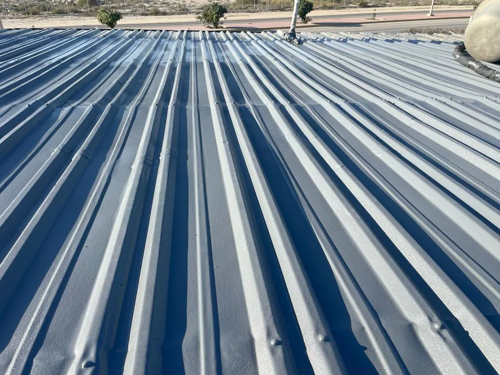 Impermeabilización de cubiertas industriales con poliurea